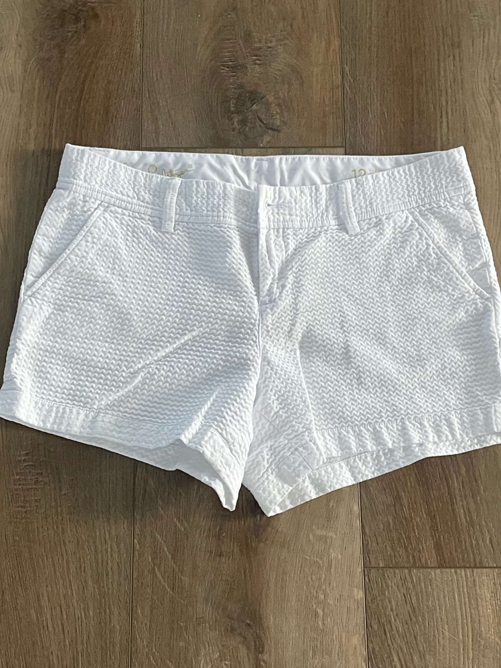 Lilly Pulitzer Women's Textured White Shorts - Classic Waistband